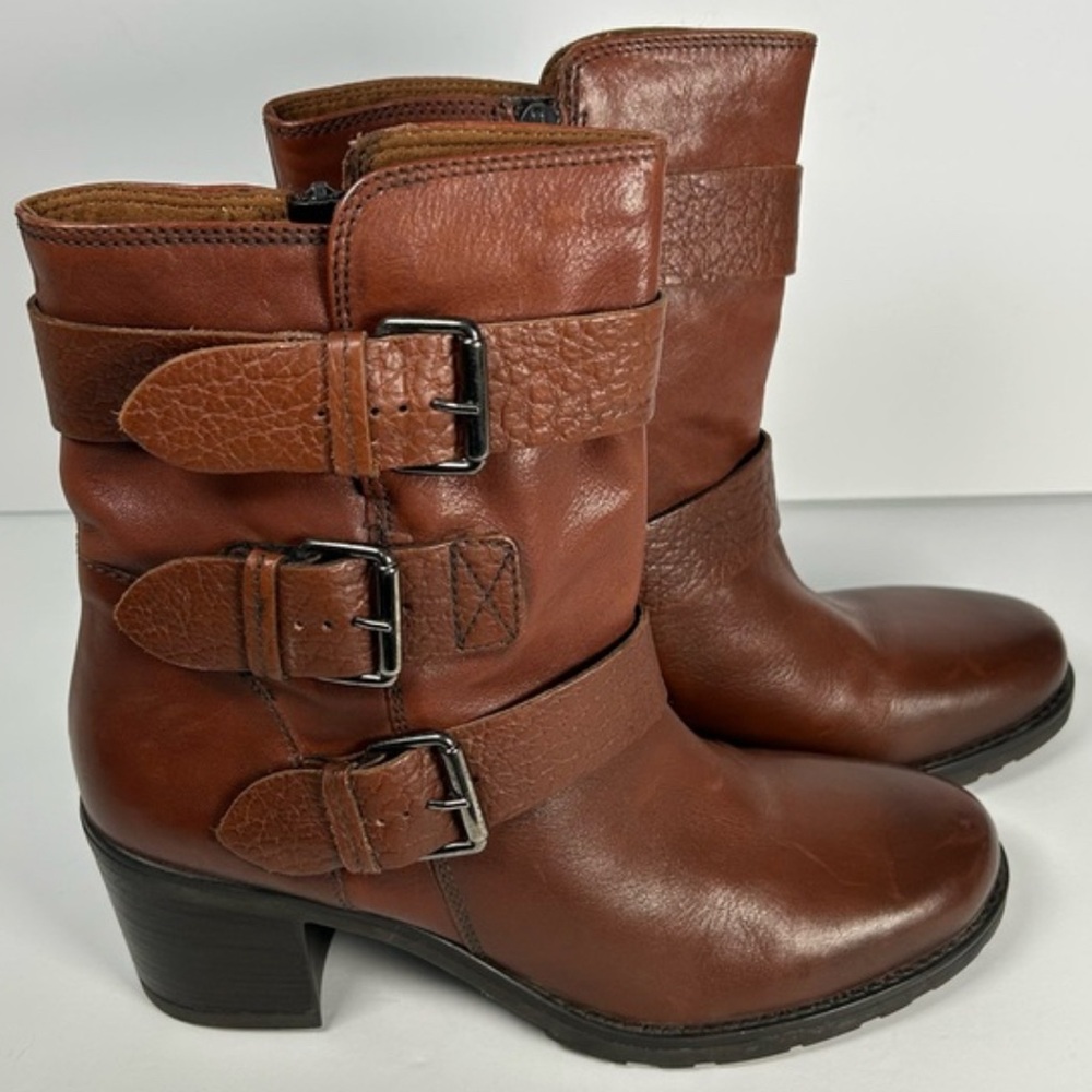 Women's Brown Leather Boots - Picture 5 of 9